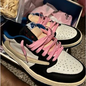 Fragment Travis Scott 1’s